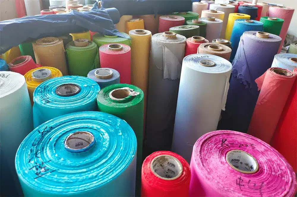 colored-paper-tissue-rolls